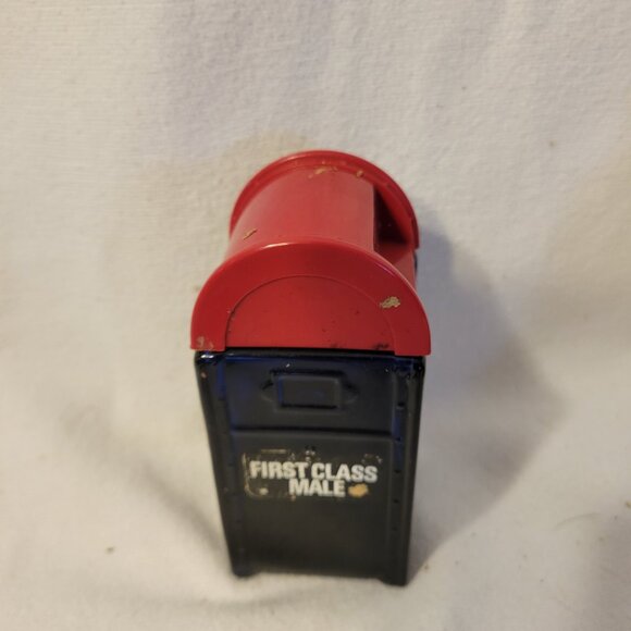 Rare Vintage Avon First Class Male Box Empty Decanter -- ITEM #1619 - Picture 2 of 4